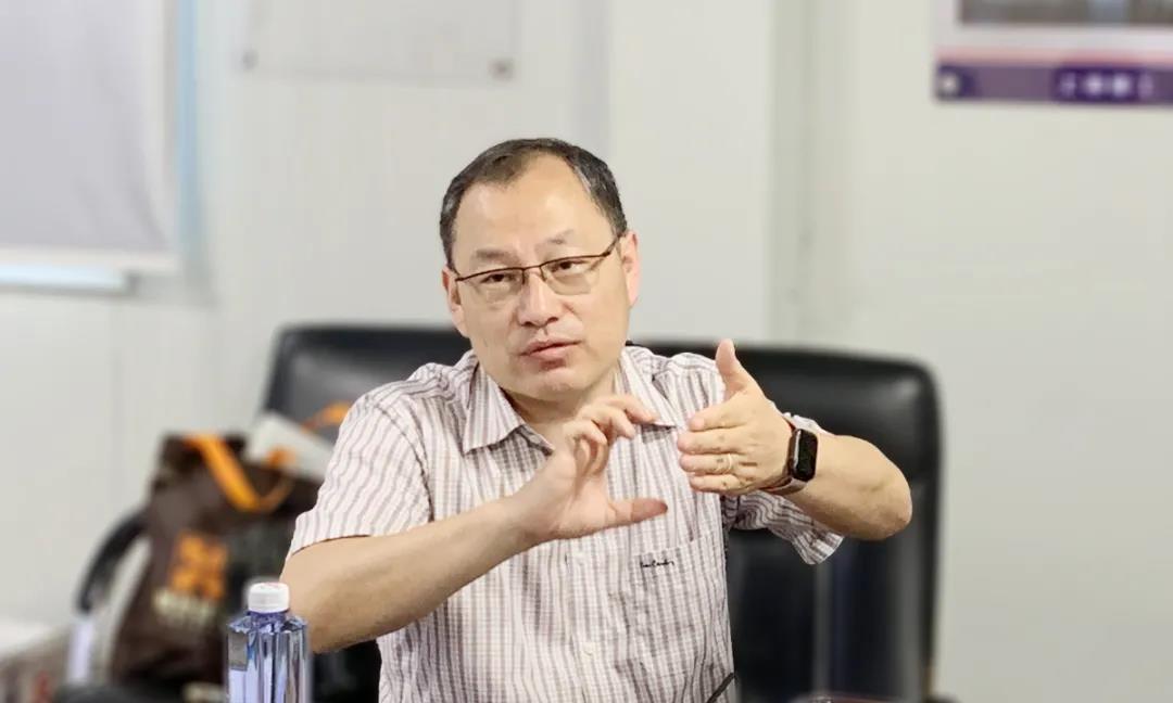 1xbet建设集团召开临港自贸区斜桩项目观摩交流会