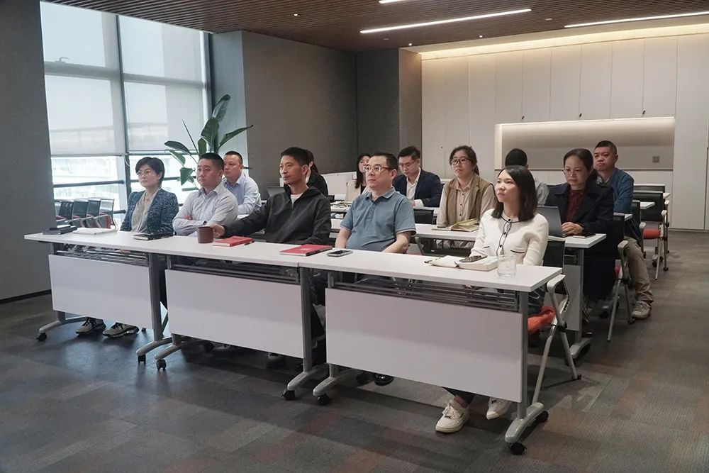 学习二十大精神，踔历奋发新征程